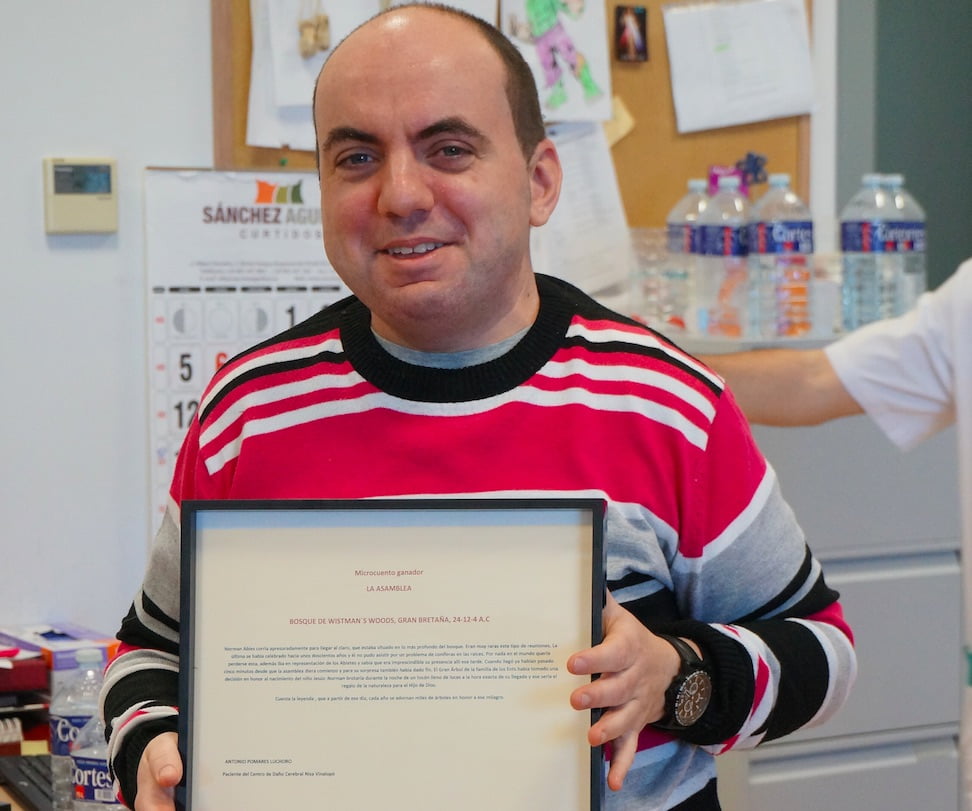 Ganador de la III Edición del Concurso de Microcuentos Navideños del Servicio de NeuroRehabilitación